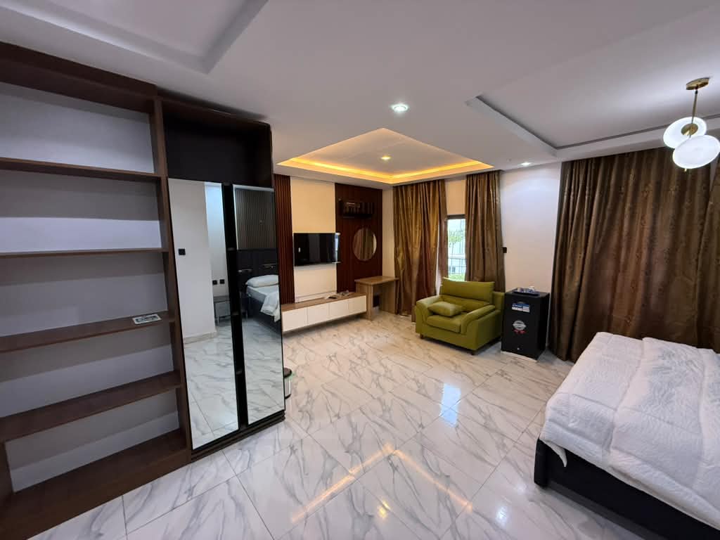 Premium guest room suite at SoilSmart Haven