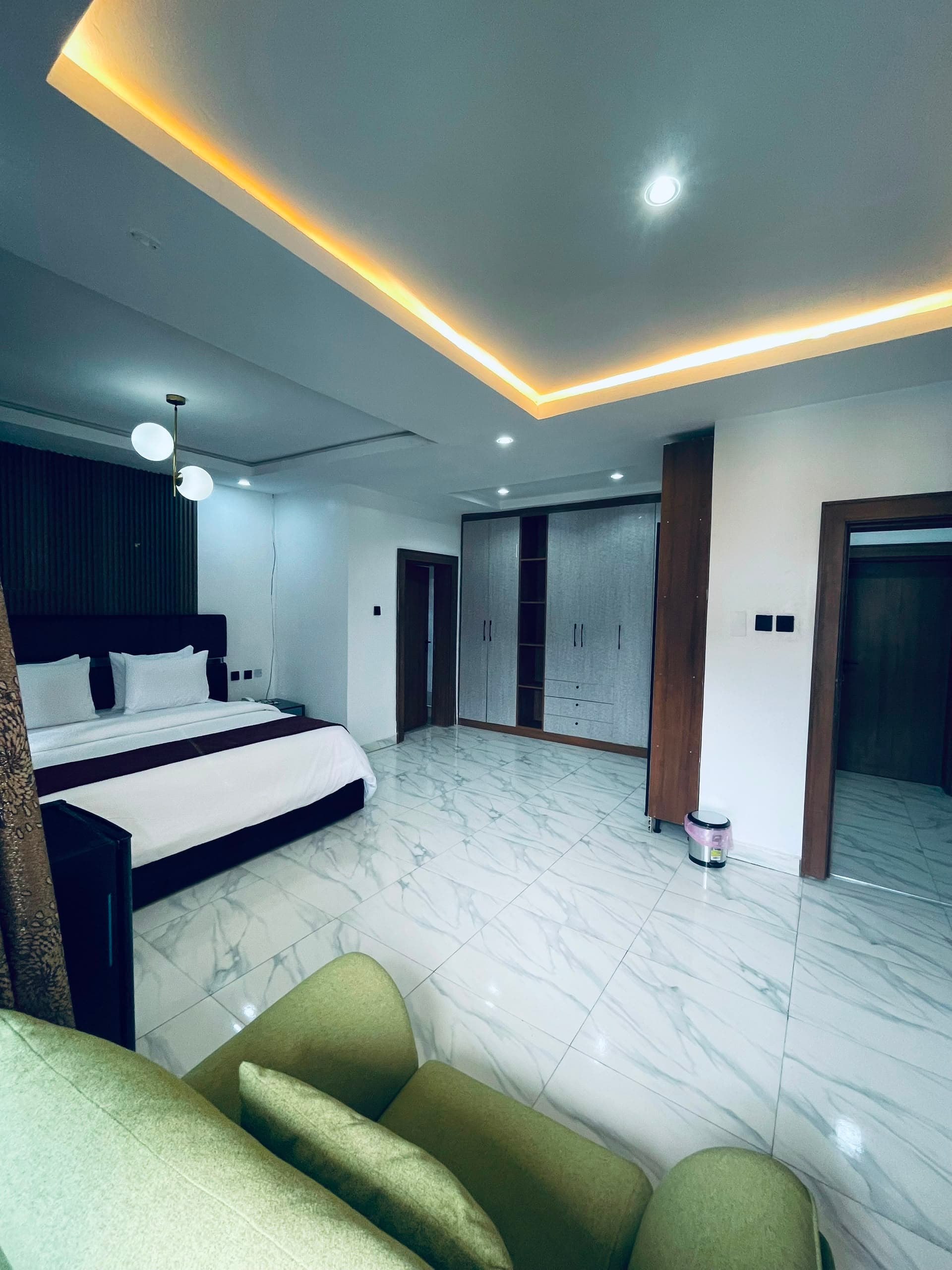 SoilSmart Haven Executive Suite
